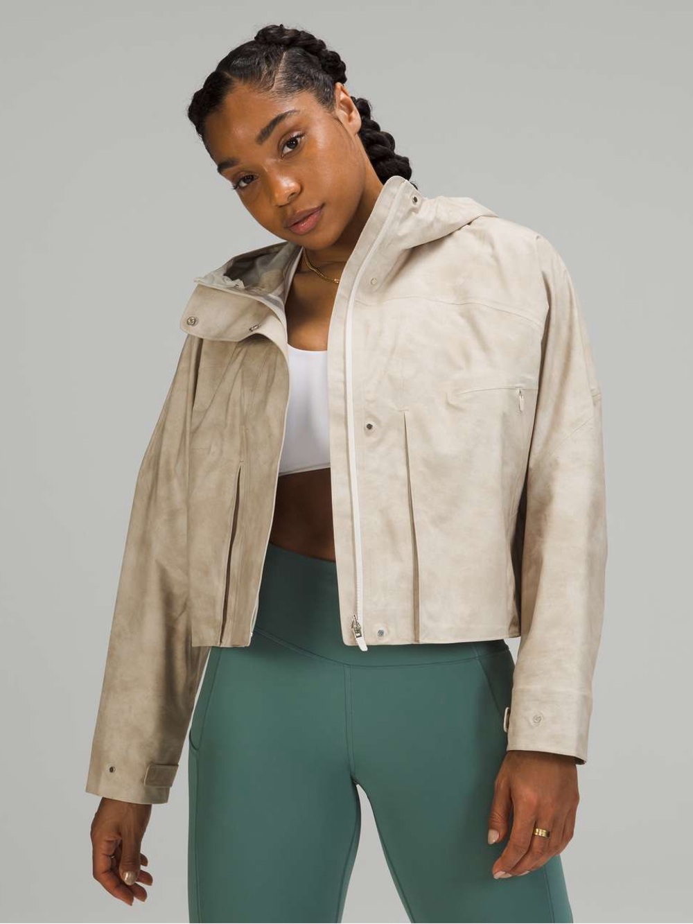Lululemon Rain Chaser Jacket in Mystified White Opal (US 12)
